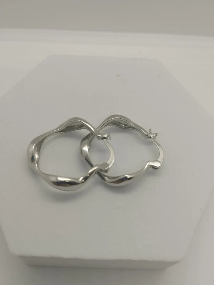 925 Sterling Silver Wavy Hoop Earrings - Small