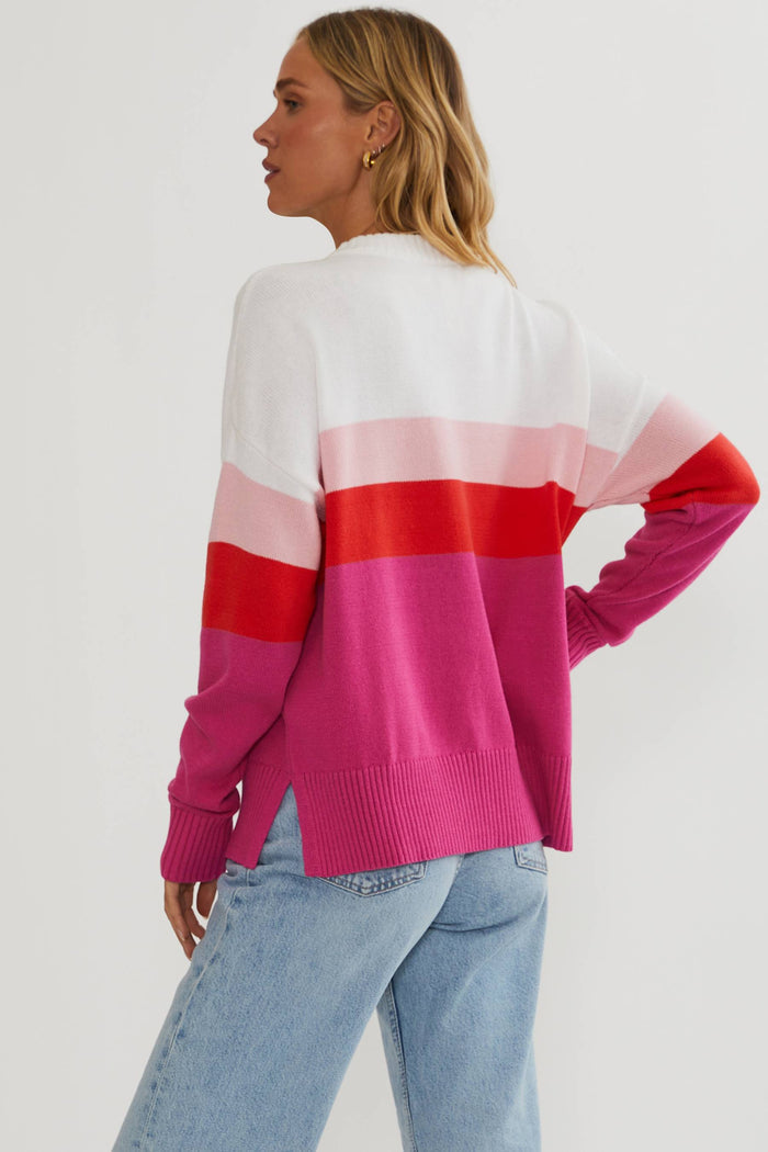 Colorblock sweater that says "Amore, Je taime, Beso, te amo"