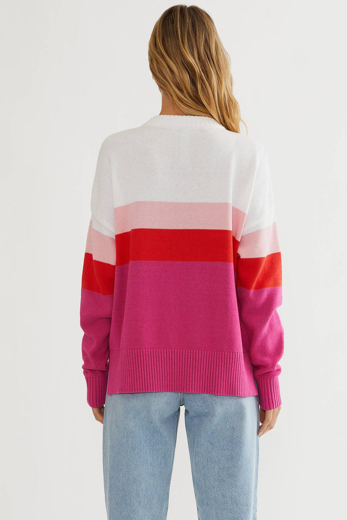 Colorblock sweater that says "Amore, Je taime, Beso, te amo"