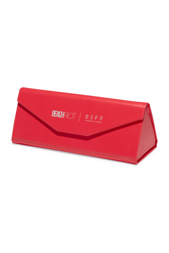 Red rectangular product packaging with 'BEAST' and 'DIFF' branding on a white background