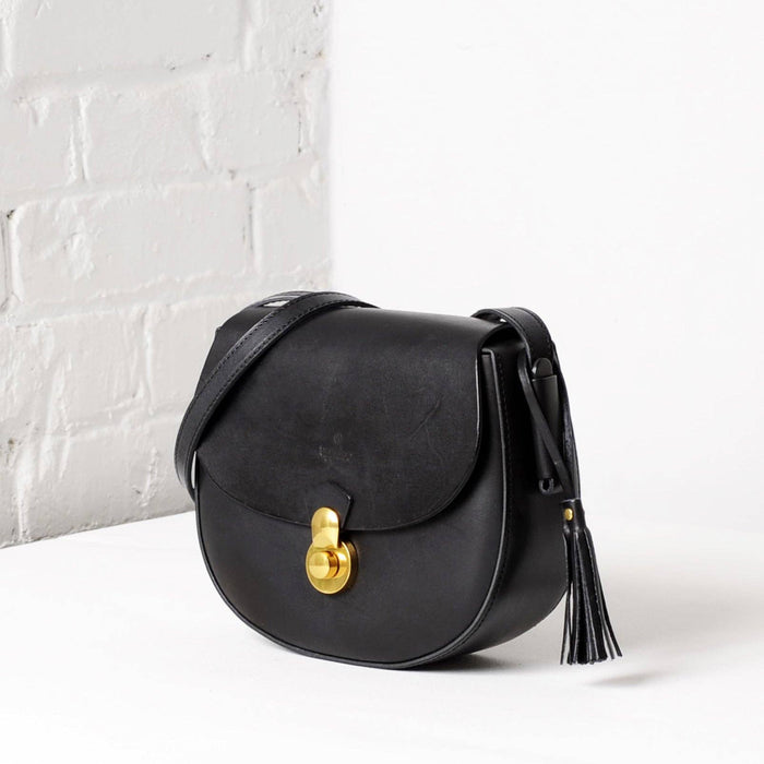 UPPDOO SHOP Black Saddle Crossbody Bag