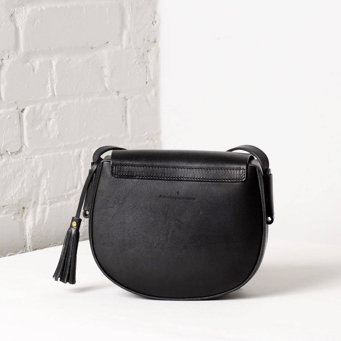 UPPDOO SHOP Black Saddle Crossbody Bag