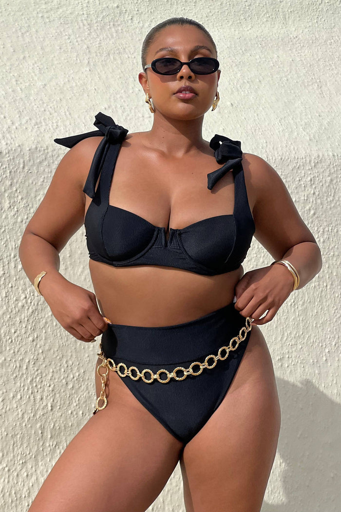 black ribbed bikini set