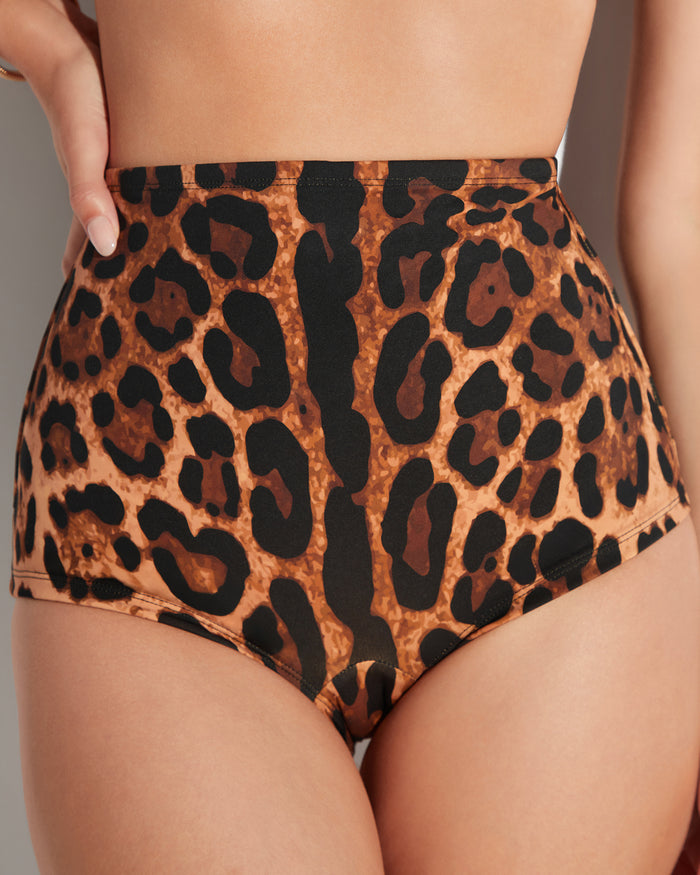 Boy Shortie Shapewear Bottom - Symmetric Leopard close up