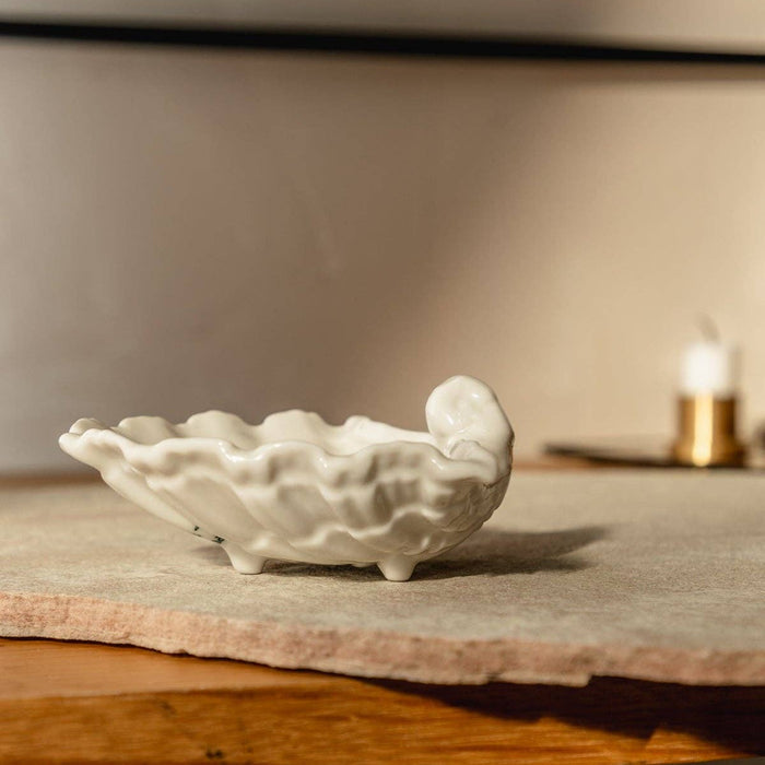 Puebco SHOP Ceramic Scallop Shell Tray