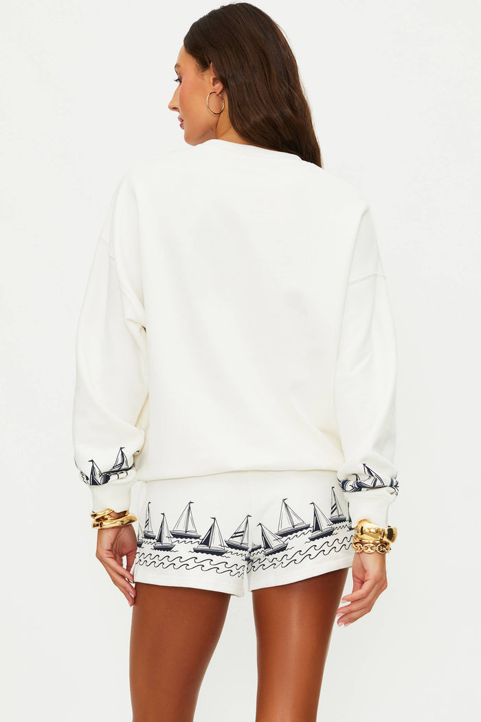 White regatta anchor sweatshirt with "Yachting club" text