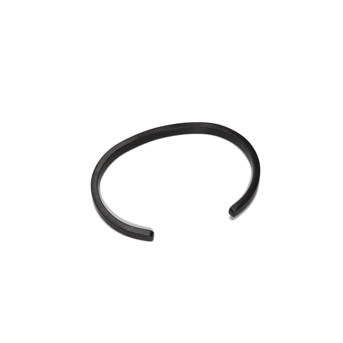 Curated Basics SHOP Flat Cuff
