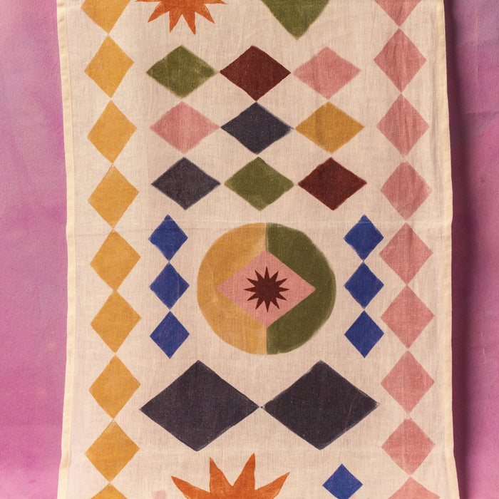 MÆGEN SHOP "Good" Printed Table Runner