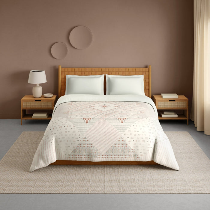 Innovations Hygro Cotton Double Quilt, 210 TC, Geometric, Cream