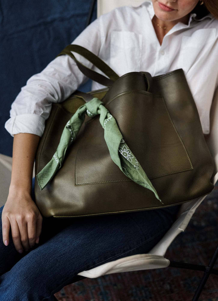 WP Standard Tote Leather Oversized Tote