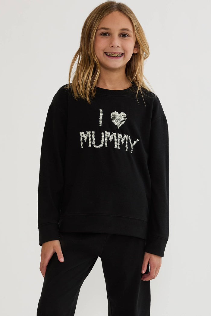Black kids sweater with text saying "i heart mummy"