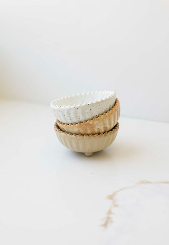 Fodory Kitchen & Dining Ruffled Edge Ceramic Pinch Bowl