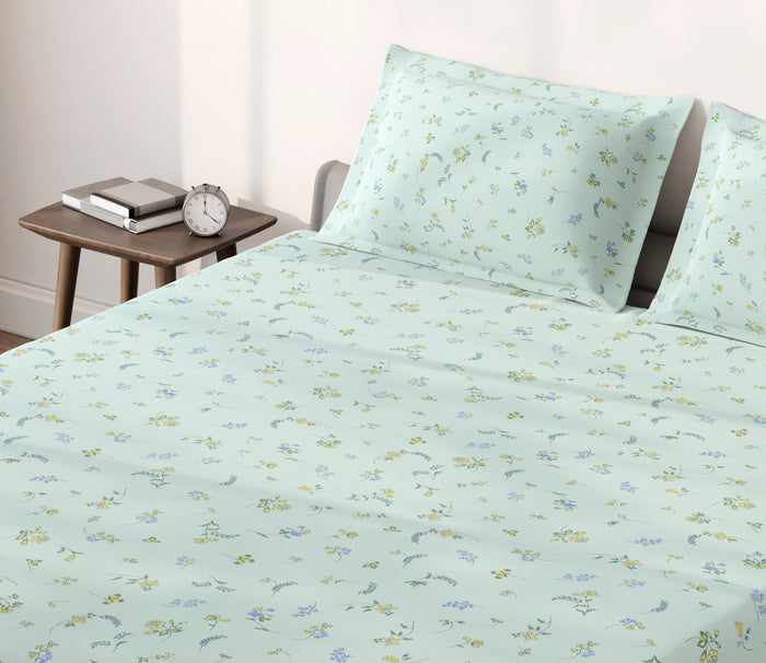 Spaces Aeris Light Blue Floral 100% Cotton 144 TC Queen Fitted Sheet