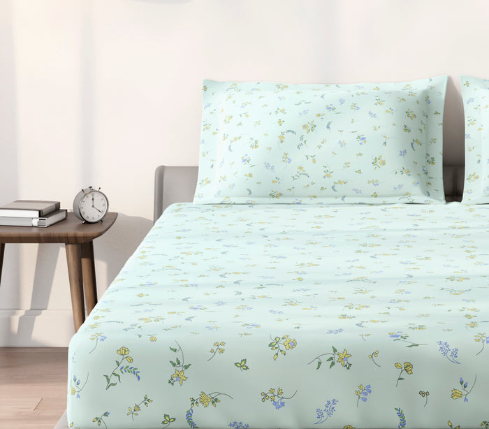 Spaces Aeris Light Blue Floral 100% Cotton 144 TC Queen Fitted Sheet
