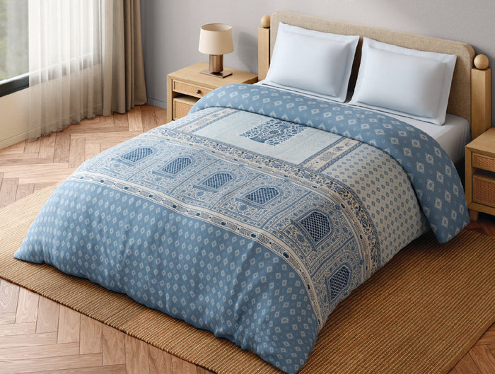 Spaces Blue Pottery 100% Cotton 300 TC Ornate Light Aqua Double Quilt - 88 x 106 Inches