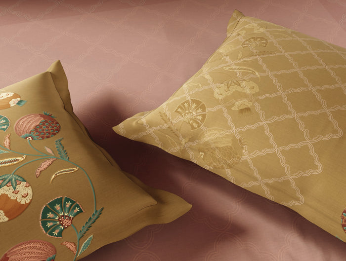 Spaces Neo Peachy Keen Ornate 100% Cotton Large Bedsheet with 2 Pillow Covers - 108 x 108 Inches