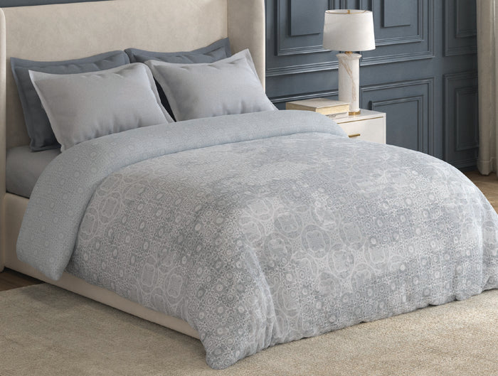 Spaces Nora White Ornate Egyptian Cotton Tencel 350 TC Double Quilt, 88 x 106 Inches