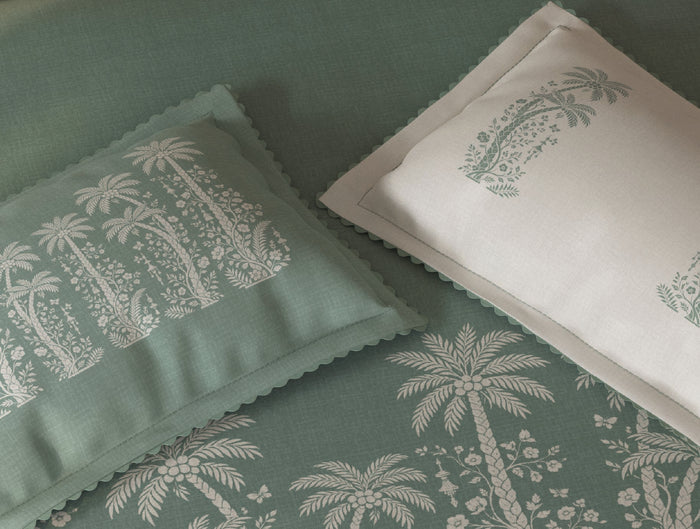 Spaces Riviera Jadeite Floral 100% Cotton Crafted Comfort Large Bedsheet with 4 Pillow Covers - 108 x 108 Inches