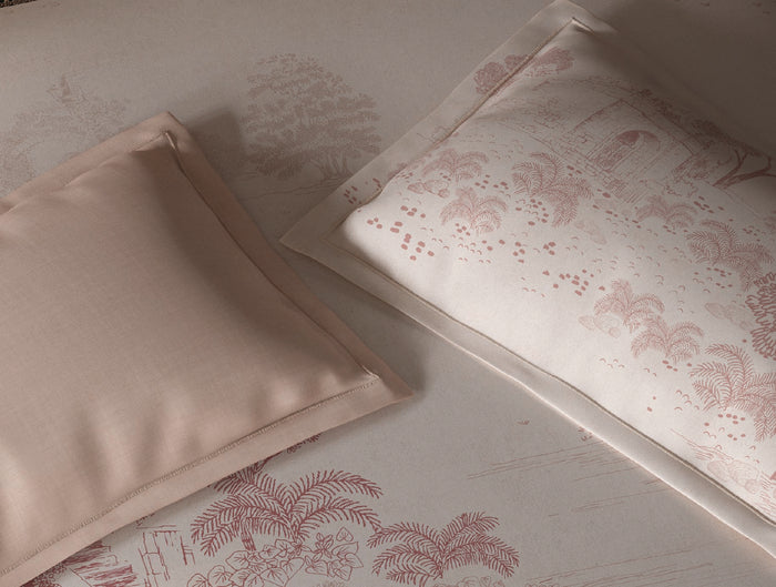 Spaces Sierra Light Blush Floral 100% Hygro Cotton 210 TC Large Bedsheet with 4 Pillow Covers - 108 x 108 Inches