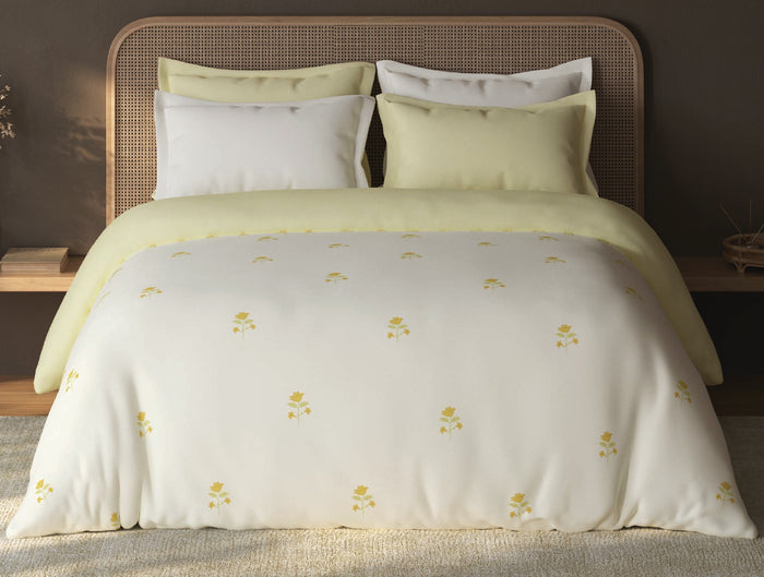 Spaces Sierra Light Yellow Floral 100% Hygro Cotton 210 TC Double Quilt - 88 x 106 Inches