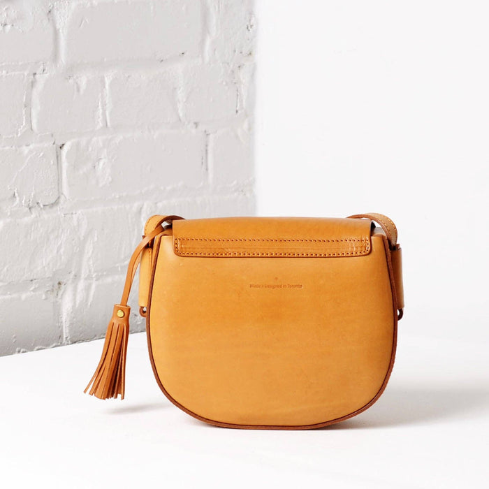 UPPDOO SHOP Tan Saddle Crossbody Bag