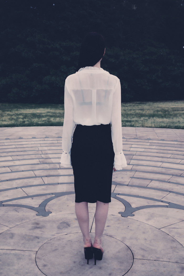 THE SECRETARY BLOUSE (2002)